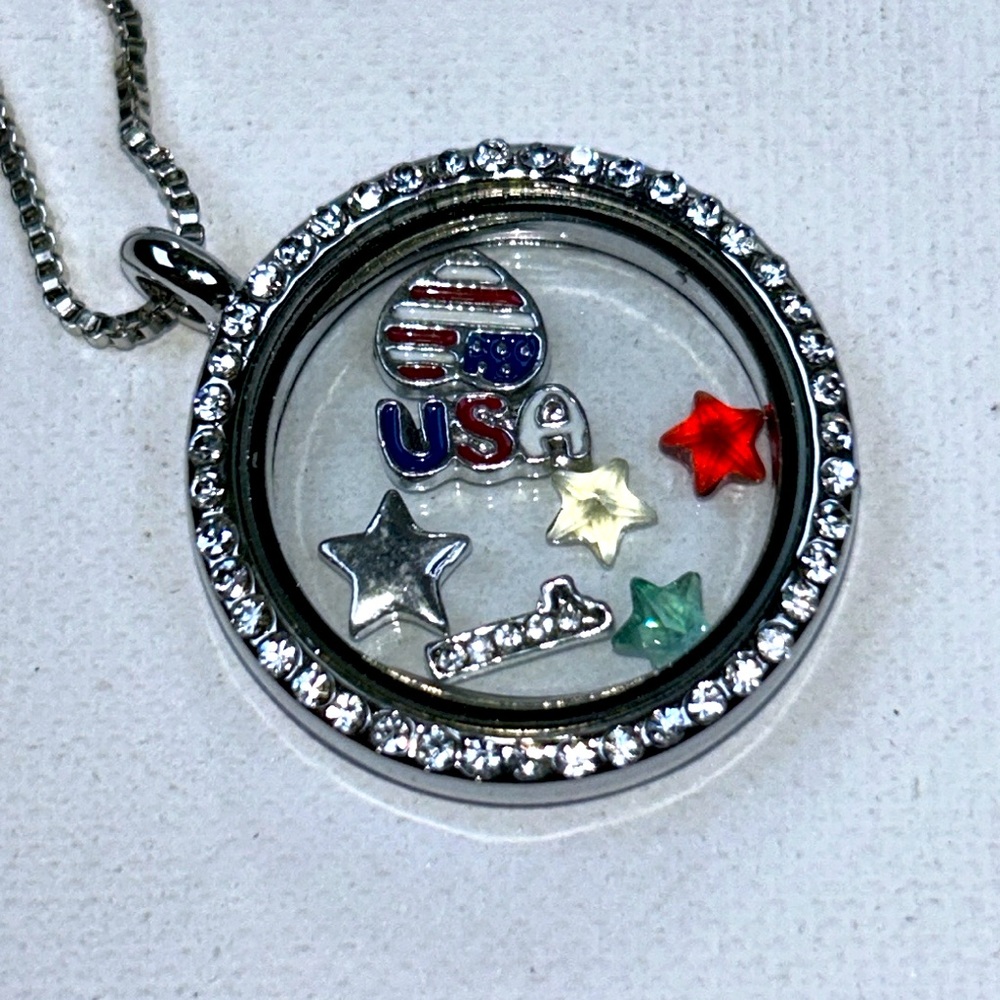 Patriotic Stainless Steel Charm Locket USA Heart Flag 3 Crystal Stars Necklace